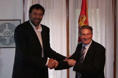Mustafa Hasana, predsednik IHF i Vlade Divac